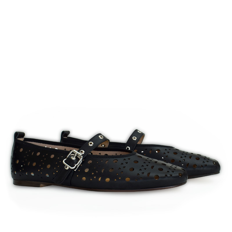 Violet leather flats in black