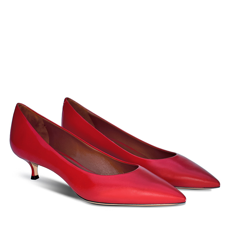 Kiki pointed toe kitten heel pumps in red