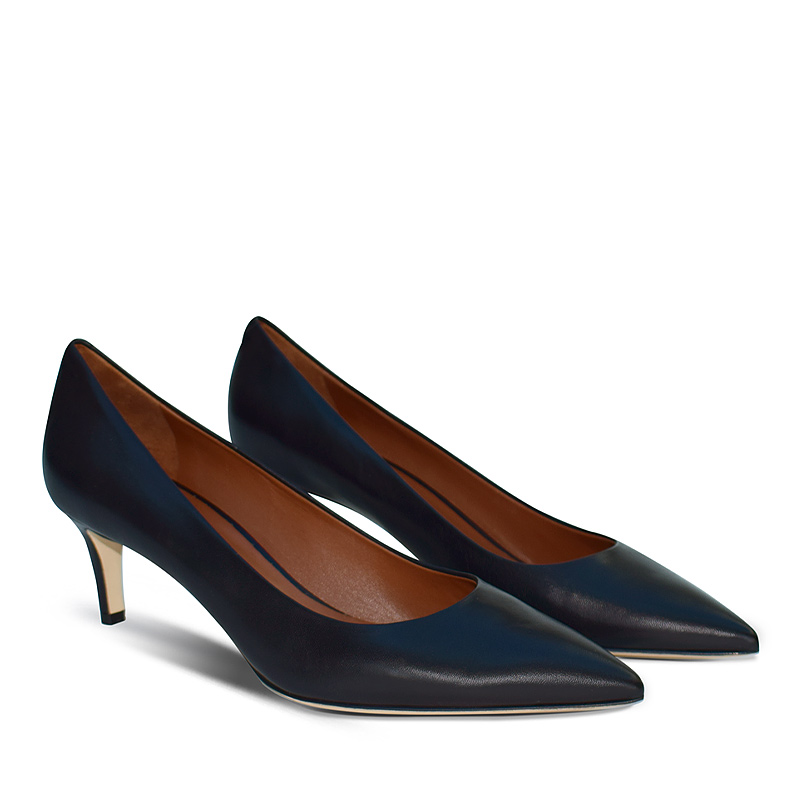 Lily pointed toe leather pumps in black