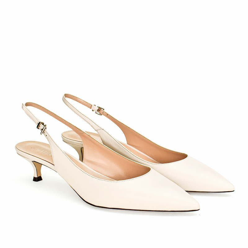 Elle slingback pumps in off-white 