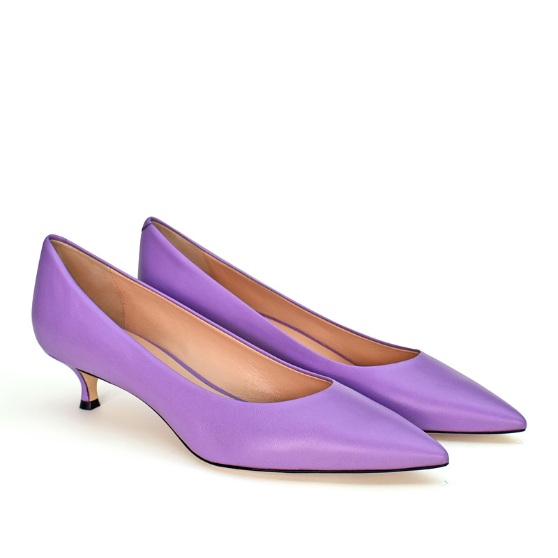 Kiki pointed toe kitten heel pumps in lilac